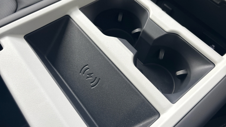 Land Rover Defender 3.0 D350 X-Dynamic HSE 90 3dr Auto Diesel Estate